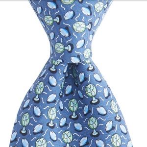 Vineyard Vines football fan necktie tie